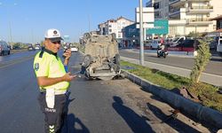 Tırla çarpışan araç havada takla atıp ters döndü