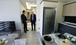 Cumhurbaşkanı Erdoğan örnek daireyi inceledi