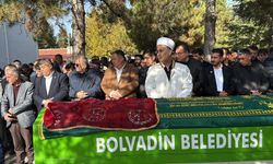 Gıda faciasında ölen anne çocukları ile birlikte torağa verildi