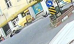 Sinyali koluyla verince motosikletliyi yere düşürdü