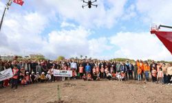 Didim’de fidanlar toprakla buluşturuldu