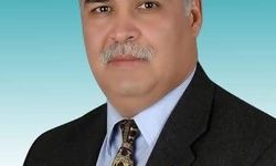 Eski başkan araç üzerinde kalp krizi geçirerek can verdi