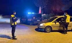 Kurallara uymayan 74 sürücü cezadan kaçamadı