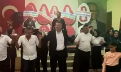 Şehitlerin yası tutulurken AKP'li belediye başkanı halay çekti