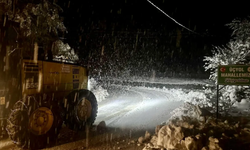 Yurda kar geldi! Otoyollar peş peşe kapandı