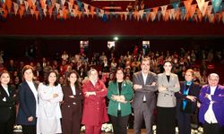 Özlem Çerçioğlu Baltayı Taşa Vurdu!