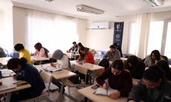 Başkan Çerçioğlu, memur adaylarının yanında