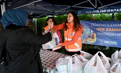 Kuşadası'nda beslenme çantalarını belediye dolduruyor