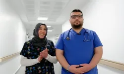 Annesinin hemşire olduğu hastaneye doktor olarak atandı
