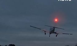 ABD Florida’da Seyir Halindeki Aracın Üzerine Uçak Düştü