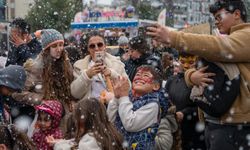 Kuşadası'nda yılbaşı eğlenceleri başladı