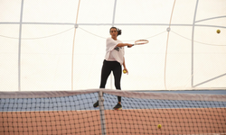 Kuşadası’nda Raketler Bu Kez Emekliler İçin Sallanıyor