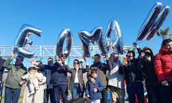 Teoman’ın SMA Zaferi Kuşadası’nda 1000 Balonla Kutlandı