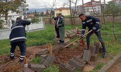Çine'de Mezarlıklarda Bakım Yapıldı