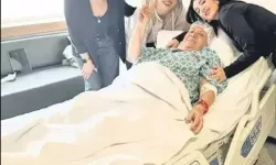 Özcan Deniz'den Annesine Vefa