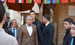 ADÜ Rektörü Kent, öğrencilerle iftarda