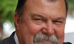 Aydın'ın sevilen köşe yazarı hayatını kaybetti