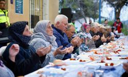 Didim Belediyesi Batıköy'de iftar sofrası kurdu