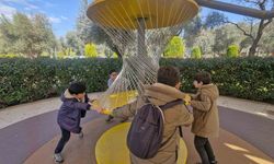 Efeler'in bilim parkına miniklerden ziyaret