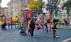 Efeler’in Parkları Yeniden Canlanıyor