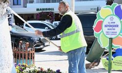 Kuşadası bayrama hazırlandı