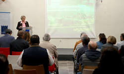 Kuşadası’nda muhtarlarla temizlik ve koordinasyon toplantısı