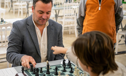Kuşadası’nda TÜLOV Satranç Turnuvası başladı