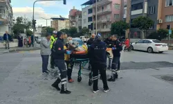 Efeler’de Otomobil ile Motosiklet Çarpıştı