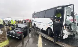 Polisleri Taşıyan Servis Kaza Yaptı: 16 Yaralı, 1 Şehit