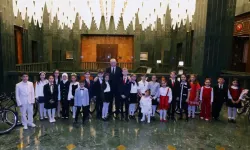 Cumhurbaşkanı Erdoğan, 23 Nisan çocuklarını kabul etti