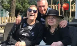 Ünlü Şovmen Annesini Kaybetti