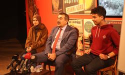 Bakan Tekin'den Aydın'da 'Demokrasi ve Însan' Dersi