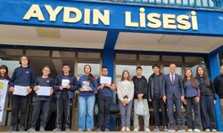 Aydın Lisesi Öğrencileri Başarılarıyla Gururlandırdı