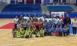 Efeler'de Minikler Sporla Buluştu