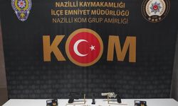 İş Yerinde Ruhsatsız Silahlar Ele Geçirildi