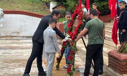 23 Nisan Kutlamaları Çelenk Töreniyle Başladı