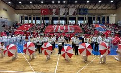 Öğrenciler 23 Nisan’da Sahneyi Salladı