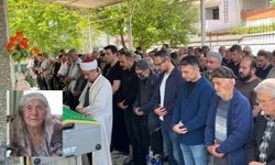 Asırlık Çınar Son Yolcuğuna Uğurlandı