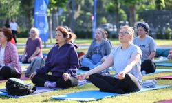 Vatandaşlar Yoga ile Stres Attı