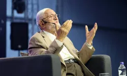 86 Yaşındaki Ünlü İlahiyatçıdan Sürpriz Karar