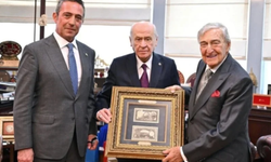 Koç ailesinden Bahçeli'ye Bozkurtlu Banknot