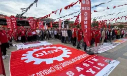 İstiklal Marşı ve Atatürk Detayı 1 Mayıs’a Damga Vurdu