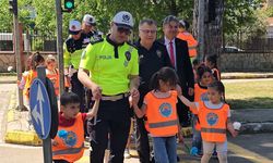 Müdürlerden Öğrencilere Trafik Eğitimi
