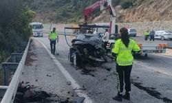 Minibüs Yan Yattı, Yolcular Ölümden Döndü