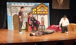 Meslek Liseliler ‘Hamlet’le Sahneye Çıktı