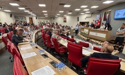 CHP’li Sevim’den ASKİ Borçlanmasına Evet Oyu