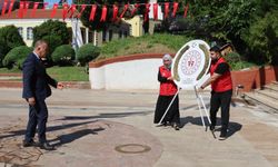 Gençlik Haftası, Çelenk Töreniyle Başladı