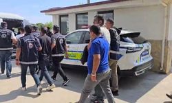 34 Düzensiz Göçmen Yakalanırken, 3 Organizatör Tutuklandı