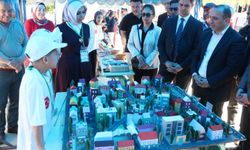 Öğrenciler Projelerini Bilim Fuarında Sergiledi