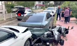 Park Halindeki 3 Araç Hasar Gördü